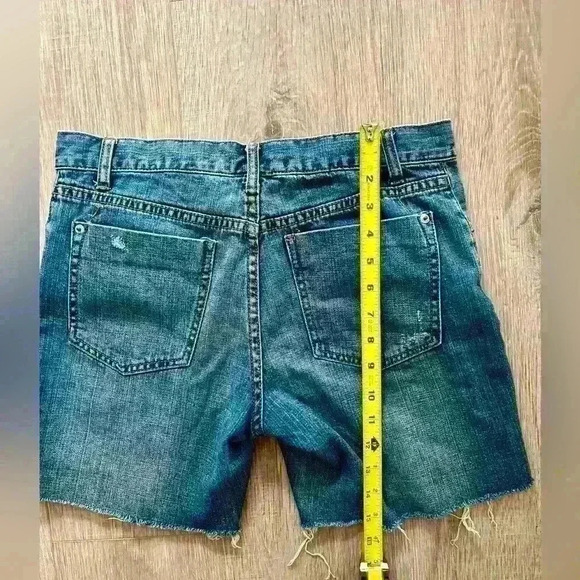 MOSSIMO -Denim Cutoff Short Size 4. Skinny Boyfriend with Made in Detroit patch - Picture 7 of 9